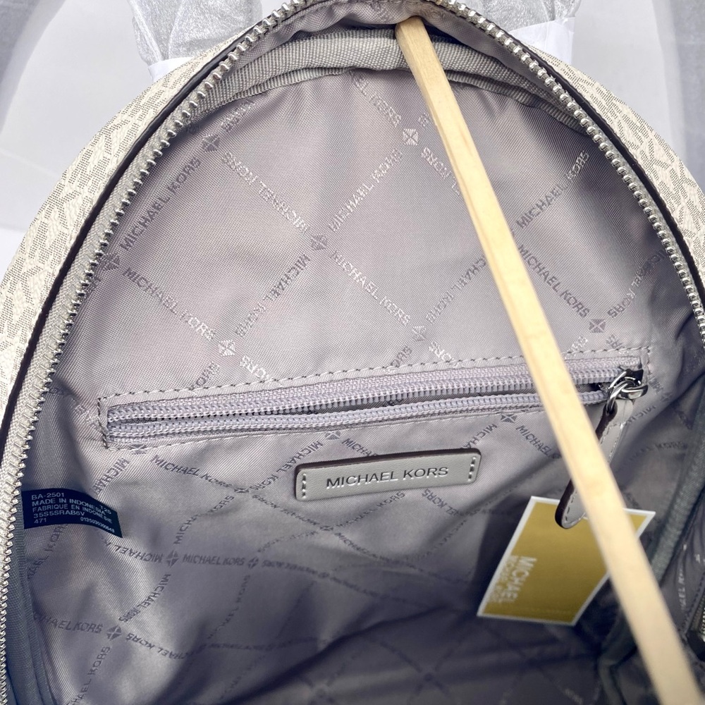 MICHAEL KORS Rhea Medium Color-Block Signature Logo Backpack - Picture 11 of 16